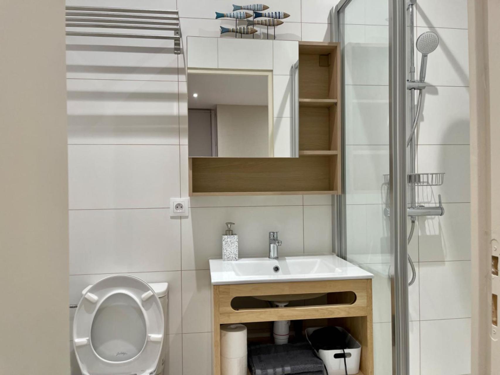 Tang Home Apartment Bordeaux Bagian luar foto